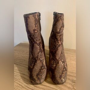 Free People Leather Boots SZ 38(7.5)